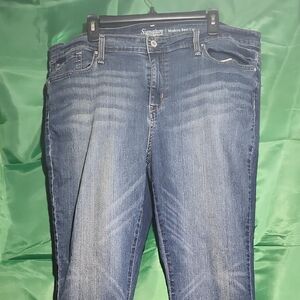 Signature Blue Boot Cut Jeans with Classic Style